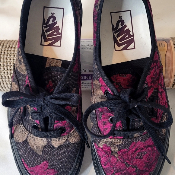 VANS Authentic 44 Dx Anaheim Factory Roses Black Skate Shoes Womens Size 7.5 - Picture 1 of 11